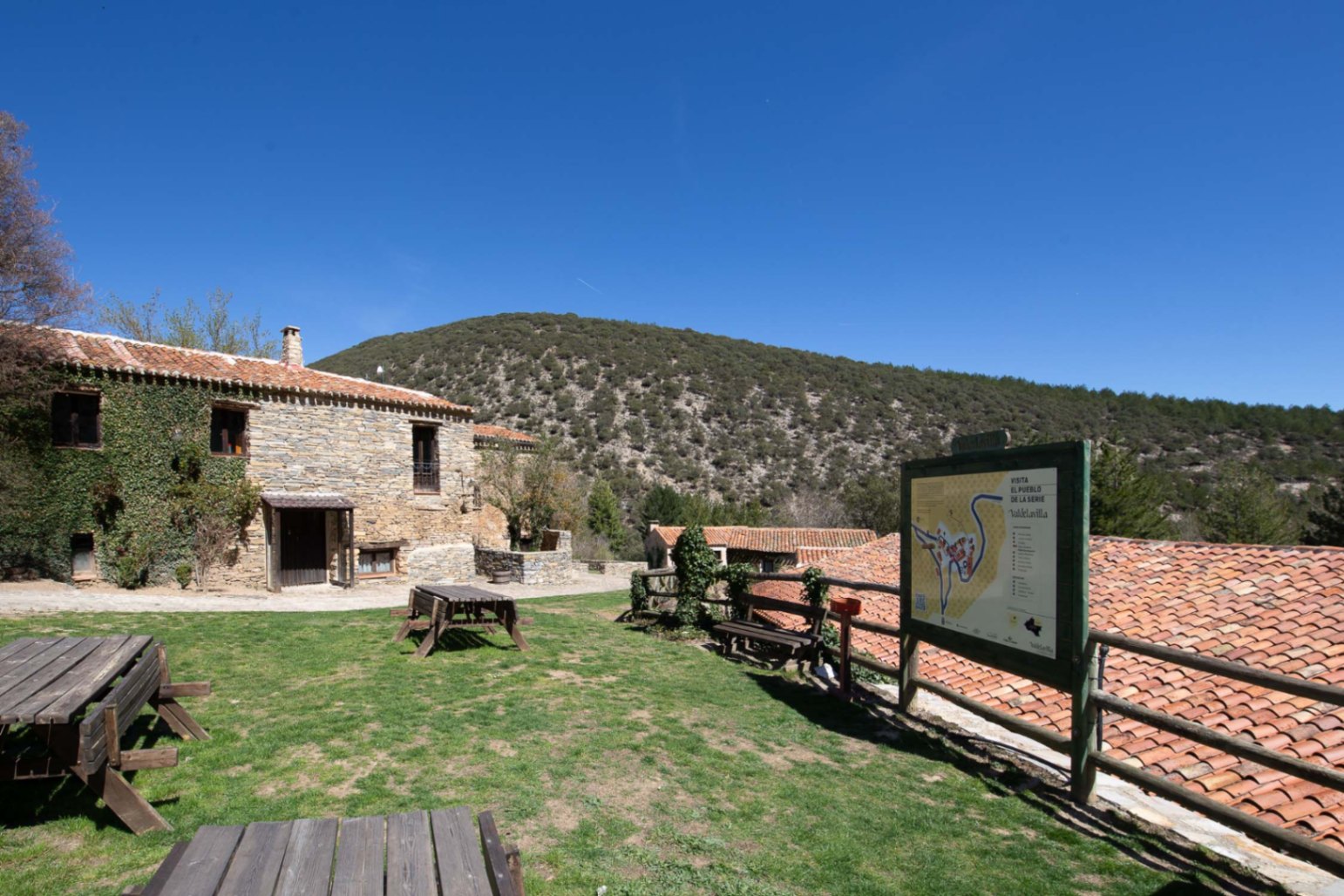COMPLEXE TOURISTIQUE « EL PUEBLO »